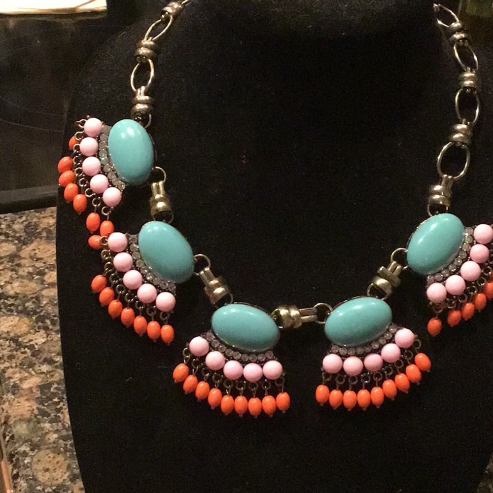 Beautiful Jack E Oh statement necklace